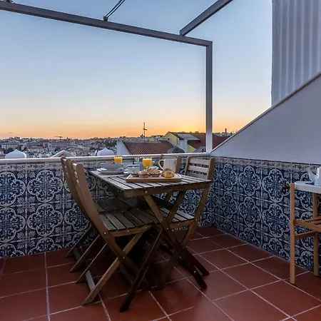Angelina Vidal Duplex With Terrace Lizbona