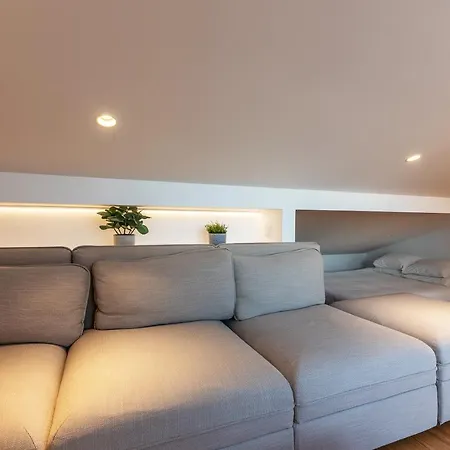 Angelina Vidal Duplex With Terrace Apartment *